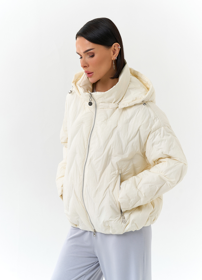 Женская куртка с капюшоном  модель № 32671 универмаг малина