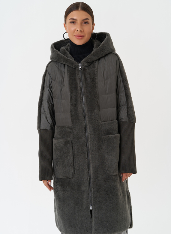 Женское утепленное пальто с капюшоном