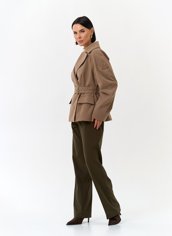 Женская куртка с объемными рукавами