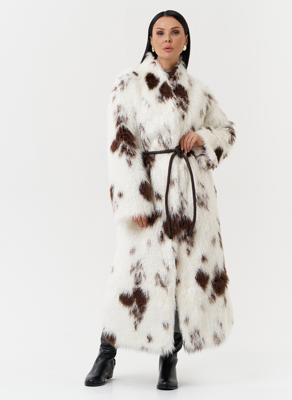 Пальто из эко меха с анималистичным принтом