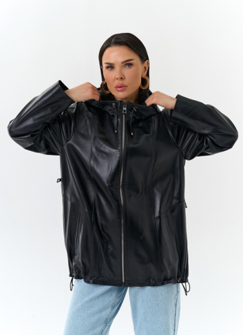 Женская куртка из натуральной кожи с капюшоном