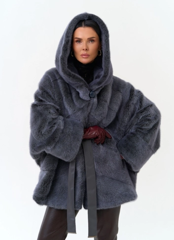 Женская норковая шуба с капюшоном фото
