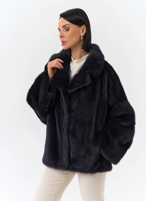 Шуба из меха норки с английским воротником