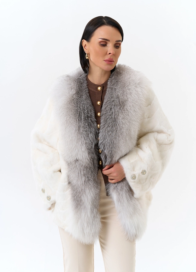 Шуба из норки с отделкой из меха лисы модель № 32205 универмаг малина фото