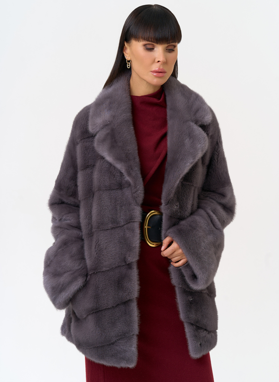 Шуба из меха норки с английским воротником