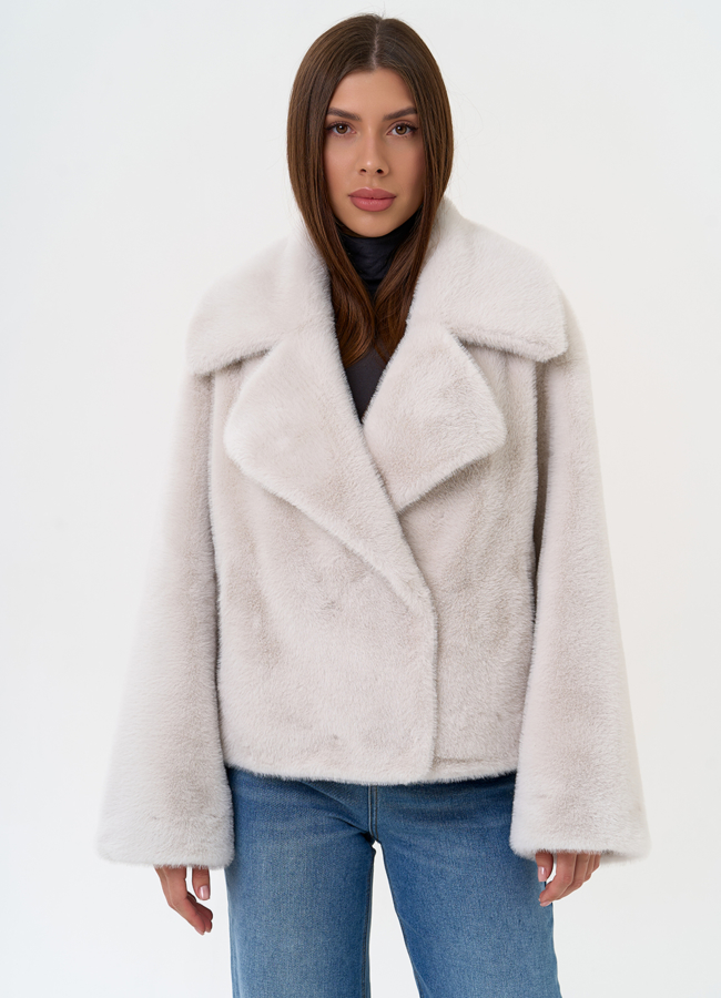 фото Женская куртка из эко меха с английским воротником модель № 31222