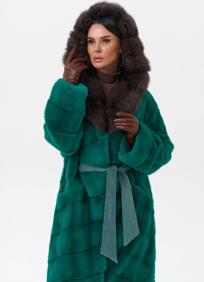 Норковая шуба с капюшоном из меха куницы модель № 29253 универмаг малина