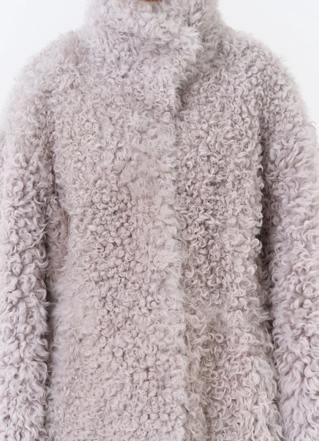 Женская двухсторонняя дубленка с воротником стойкой модель № 31849 универмаг малина
