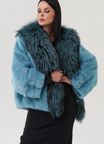 Короткая шуба из норки с мехом из чернобурки 