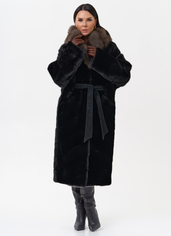 Норковая шуба с капюшоном из меха куницы