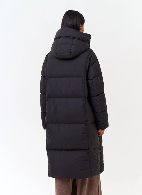 Женский пуховик с капюшоном фото