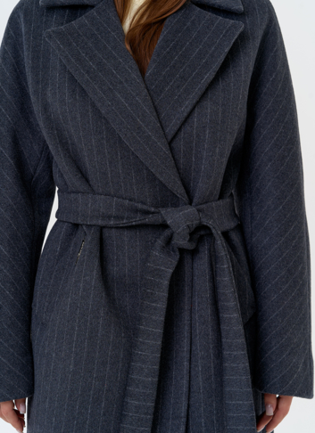 Женское длинное пальто с поясом