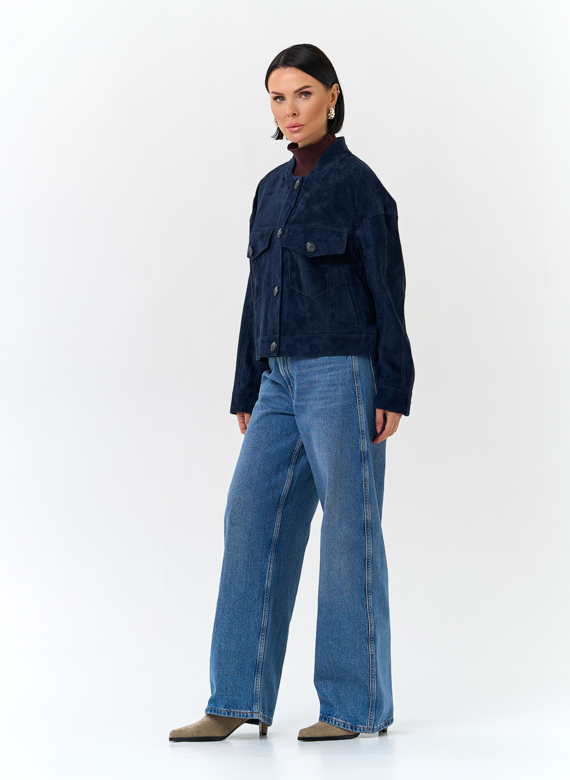 Женская куртка из натуральной замши синего цвета